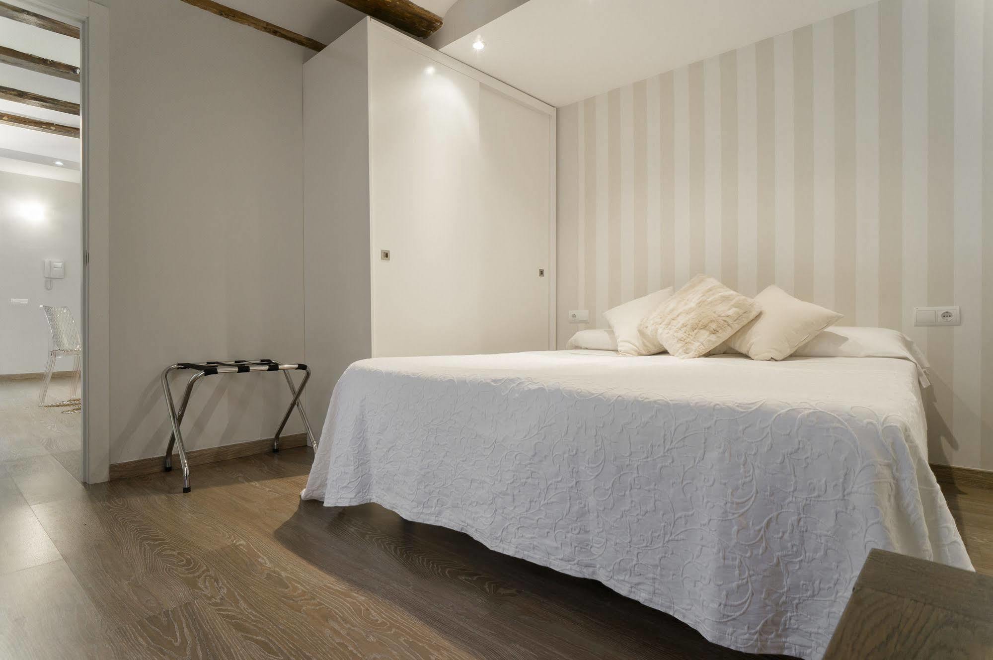 Kirei Apartment Sombrereria Valencia Exteriör bild
