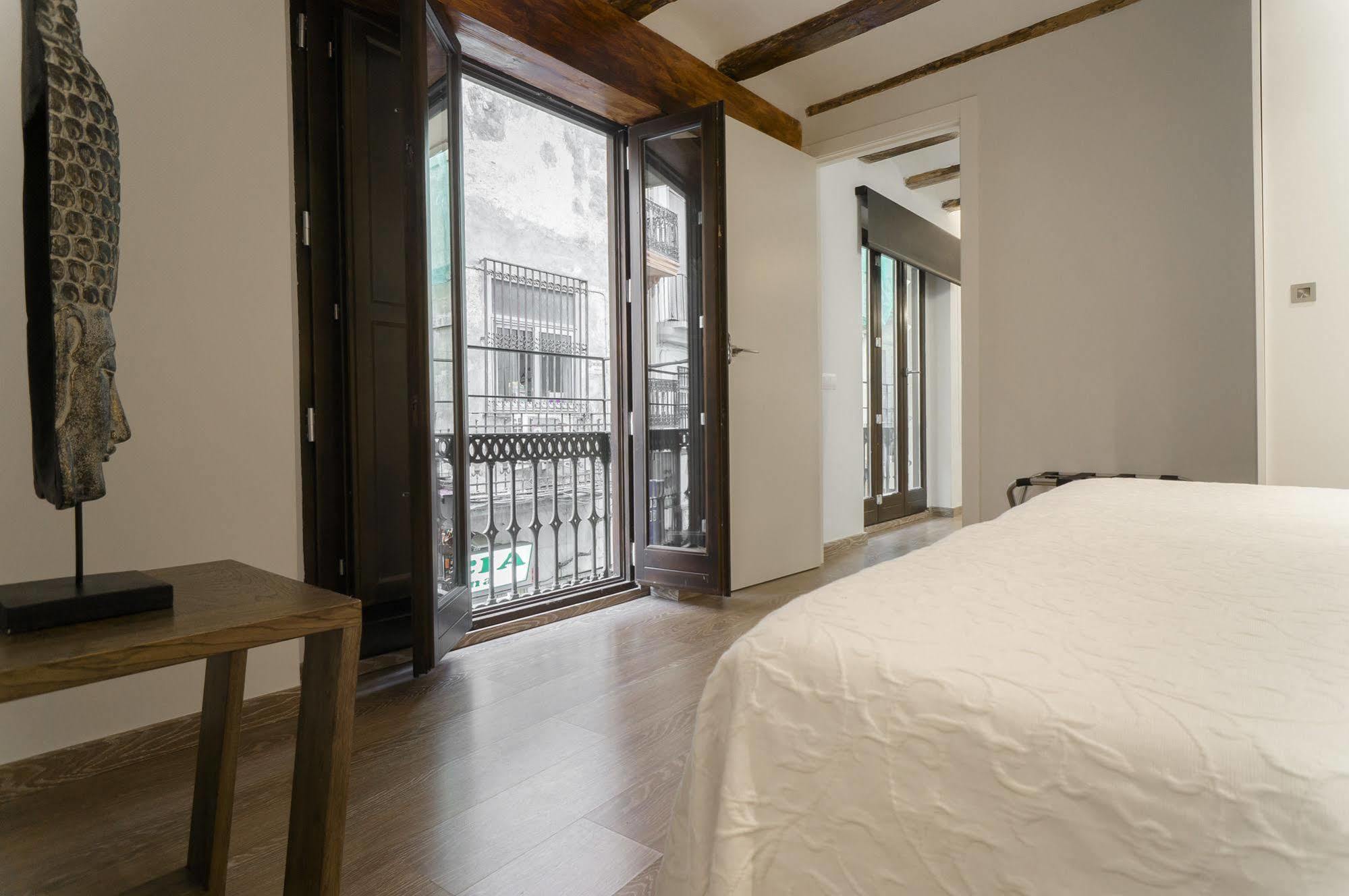 Kirei Apartment Sombrereria Valencia Exteriör bild