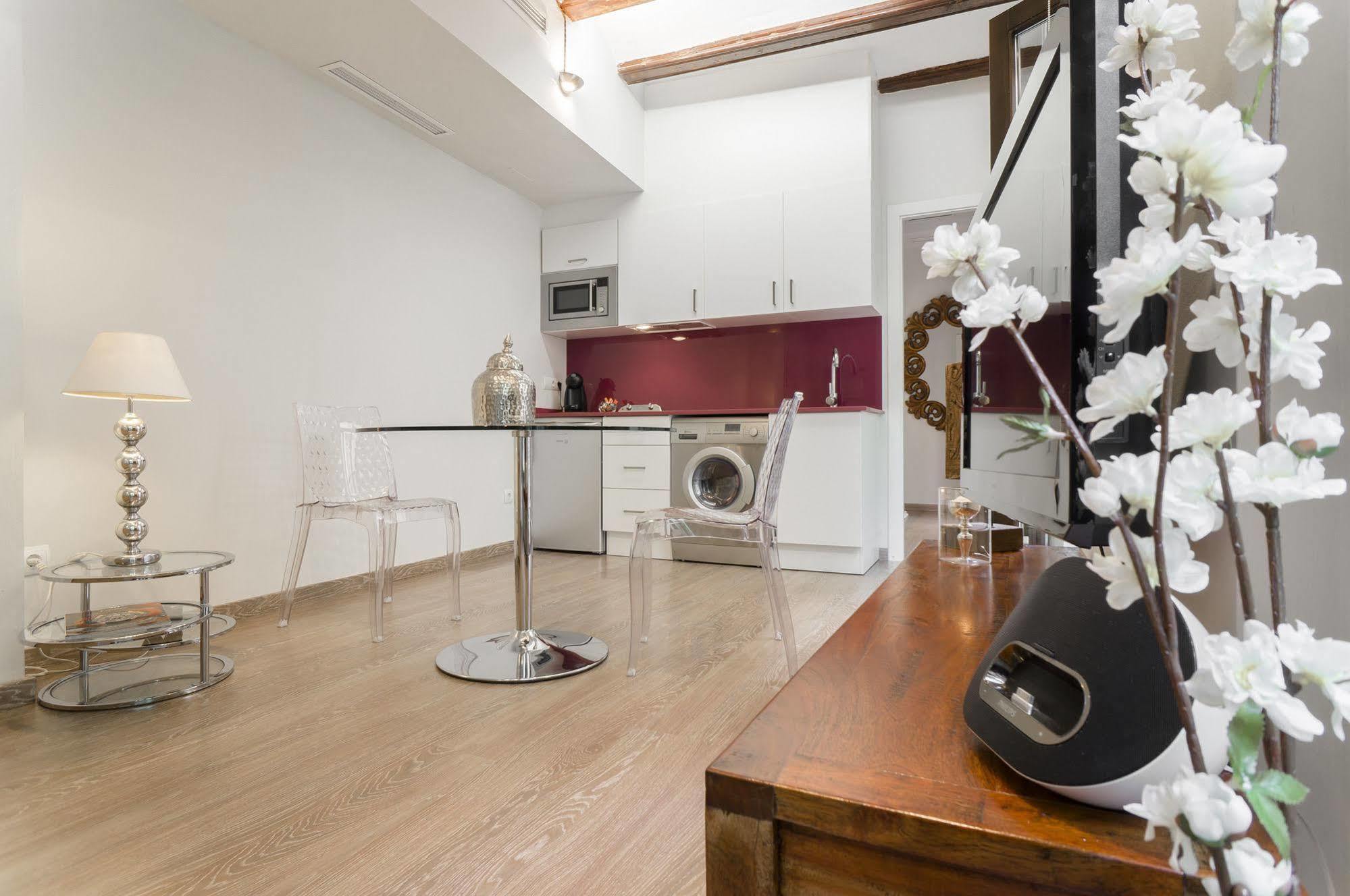 Kirei Apartment Sombrereria Valencia Exteriör bild